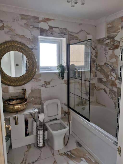 Modern 2 Bedroom Flat By Dover Port, Castle& Sea! Exterior foto